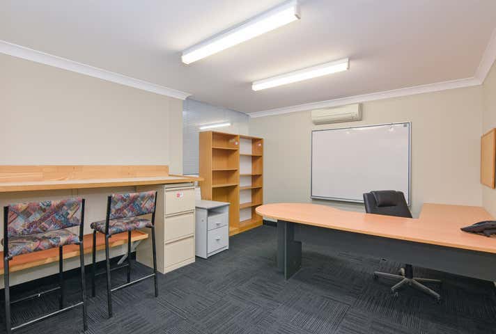 2/2 Pratt Court Maddington WA 6109 - Image 4