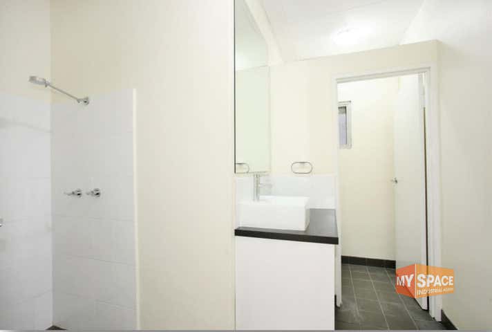 2/5 Cary Grove Minto NSW 2566 - Image 5