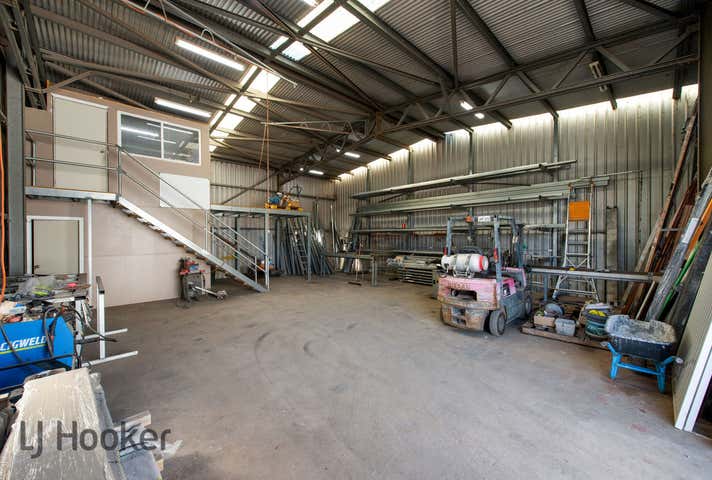 13 Bradpole Road Edinburgh North SA 5113 - Image 24