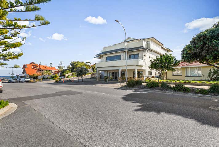 9 Saltfleet Street Port Noarlunga SA 5167 - Image 14