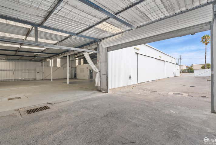 23 Owen Road Kelmscott WA 6111 - Image 2