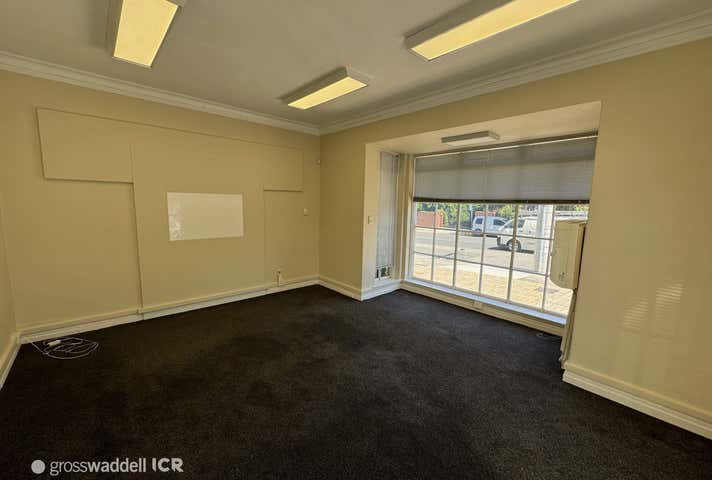 2A / 14 Wallace Avenue Toorak VIC 3142 - Image 5