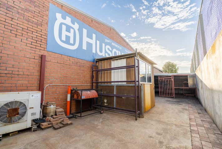 58 Elgee Road Midland WA 6056 - Image 10