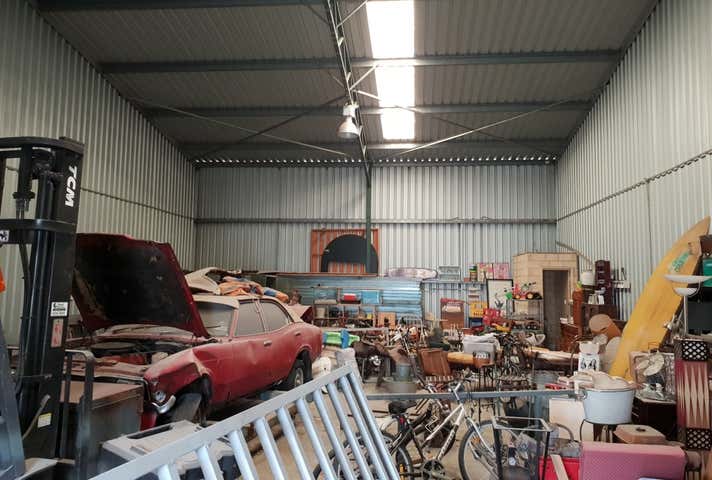 22b/37 Warman Street Neerabup WA 6031 - Image 4