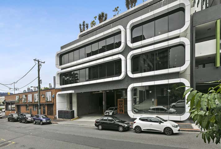 4 Kyabra Street Newstead QLD 4006 - Image 1