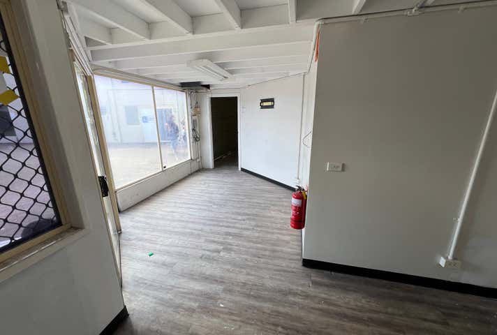 3/9-11 Newspaper Place Maroochydore QLD 4558 - Image 5