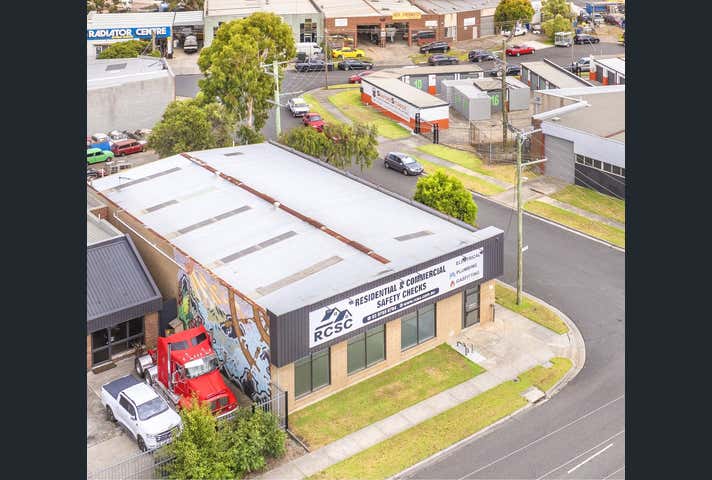 82 Bardia Avenue Seaford VIC 3198 - Image 2