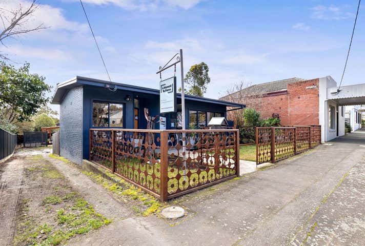 308 Howitt Street Wendouree VIC 3355 - Image 2