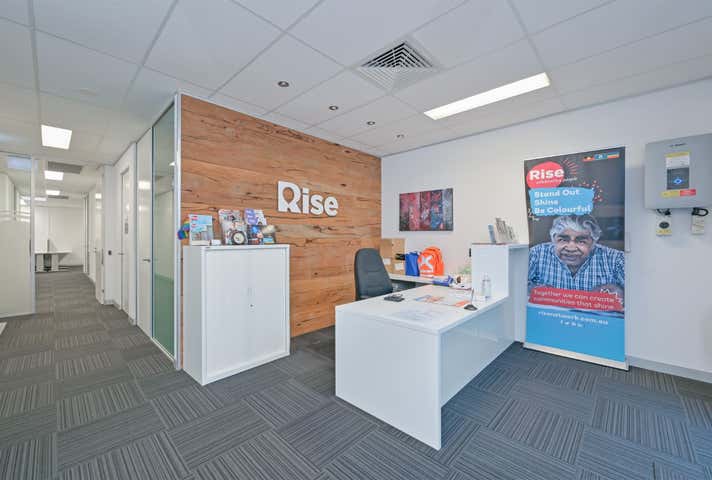 6/1 Merino Entrance Cockburn Central WA 6164 - Image 1