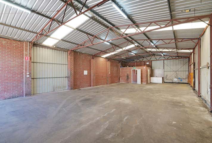 16 Muros Place Midvale WA 6056 - Image 11