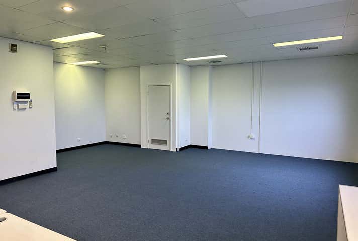 1/48 Vinnicombe Dr Canning Vale WA 6155 - Image 5