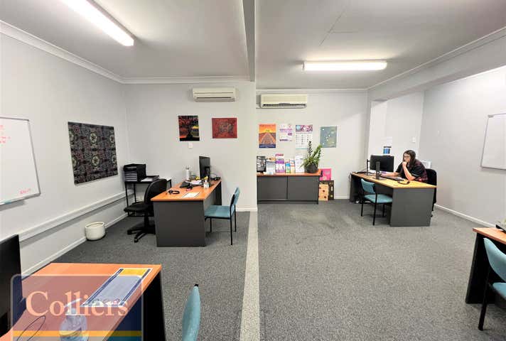 2/199 Ingham Road West End QLD 4810 - Image 5