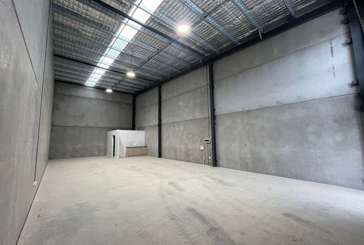 Unit 2, 32 Kalaroo Road Redhead NSW 2290 - Image 3