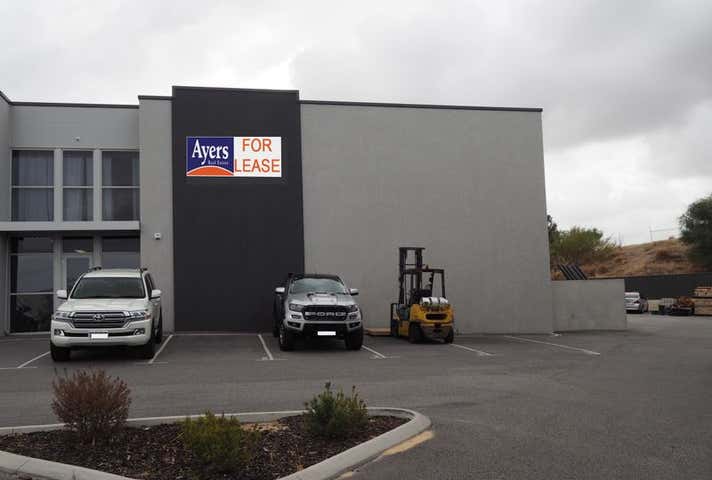 6/1 Distinction Rd Wangara WA 6065 - Image 2