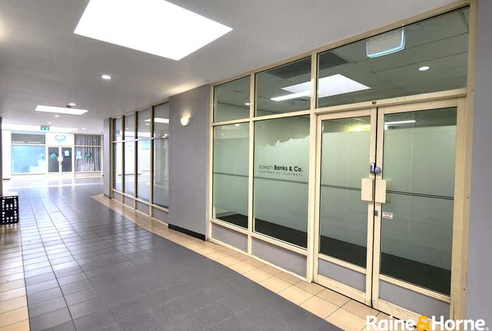 Shops 9 & 10, Macquarie Street, Lachlan Court Windsor NSW 2756 - Image 1