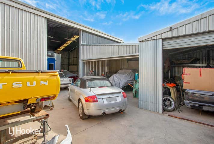 15 Bradpole Road Edinburgh North SA 5113 - Image 8