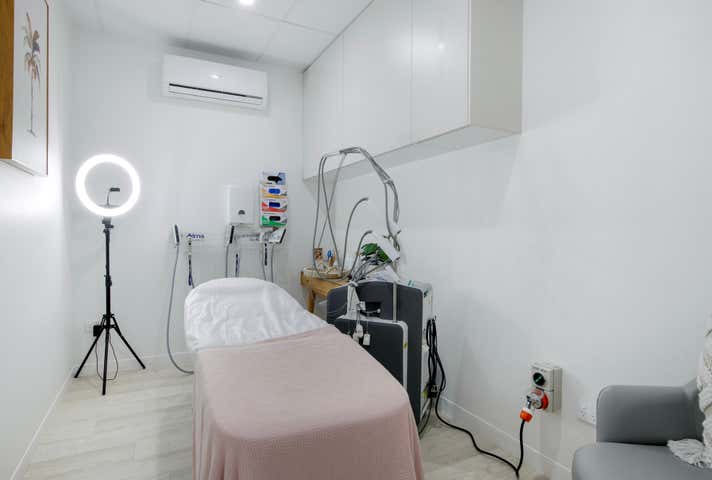 3/2623 Gold Coast Highway Broadbeach QLD 4218 - Image 8