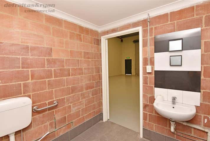 5/3 Toynbee Way Port Kennedy WA 6172 - Image 7