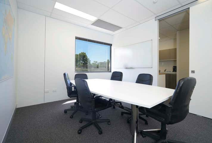 1/100 Railway Road Daglish WA 6008 - Image 10