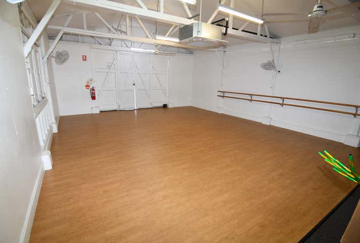 8 Keane Street Currajong QLD 4812 - Image 4