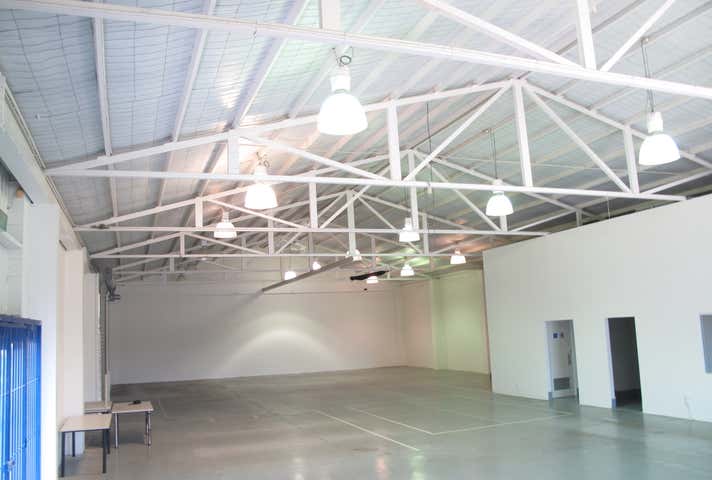 Commercial Real Estate Property For Lease In Redcliffe Qld 4020