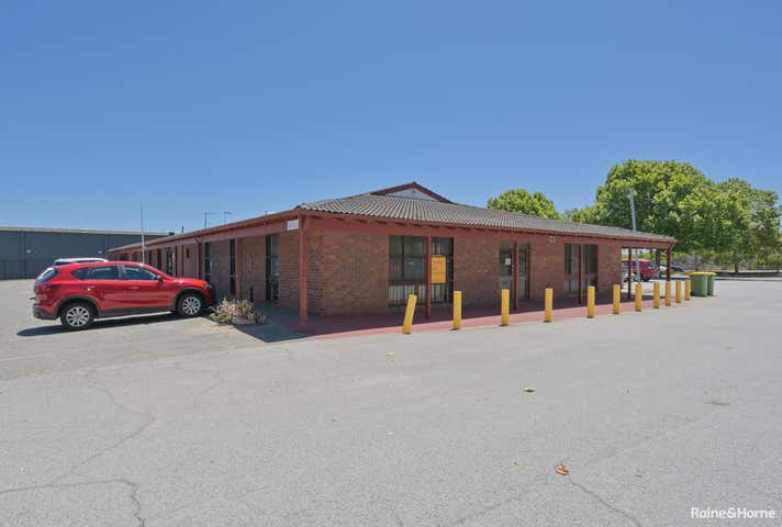 B, 23 Chalgrove Avenue Rockingham WA 6168 - Image 1
