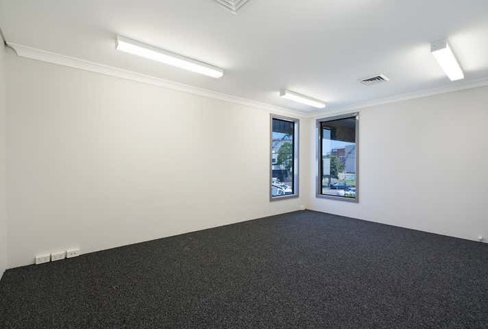 Unit 1, 45 The Avenue Wickham NSW 2293 - Image 3