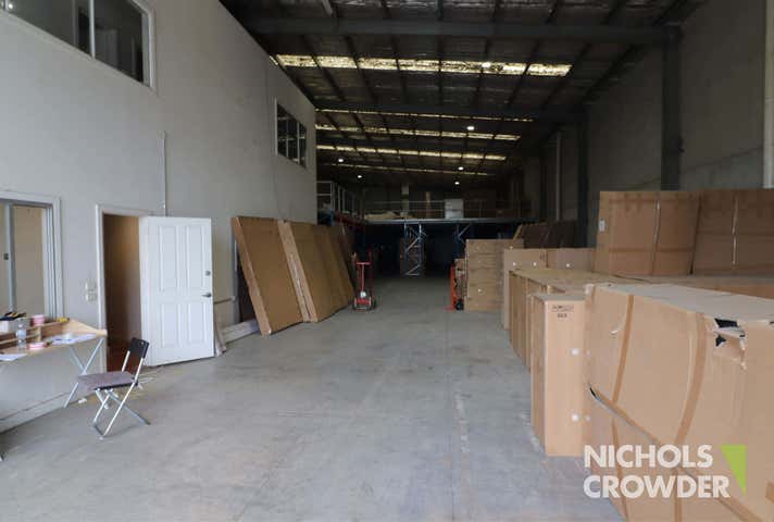 8A Frankston Gardens Drive Carrum Downs VIC 3201 - Image 3