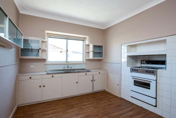 101 Forrest Avenue South Bunbury WA 6230 - Image 4