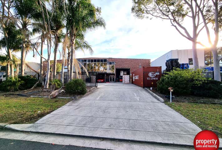 Unit 2, 16 Essex Street Minto NSW 2566 - Image 1