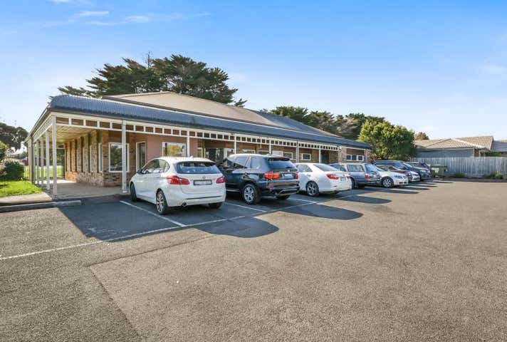 48-50 Van Der Haar Avenue Berwick VIC 3806 - Image 15