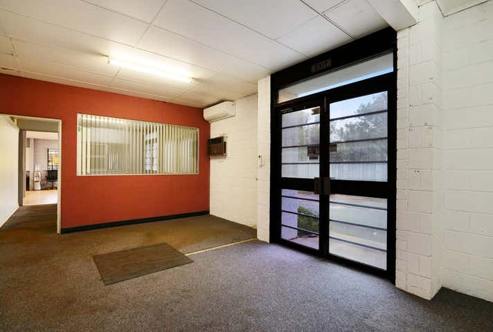 4 Lower Park Road Maddington WA 6109 - Image 11