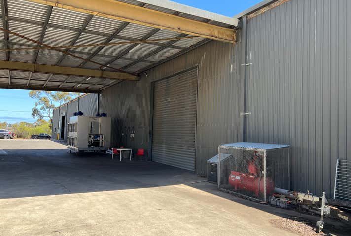 42 Aldershot Road Lonsdale SA 5160 - Image 4