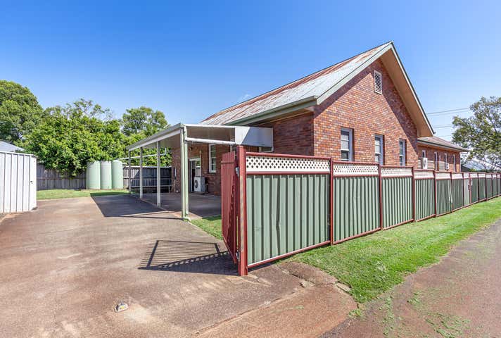 100 Herries Street East Toowoomba QLD 4350 - Image 13