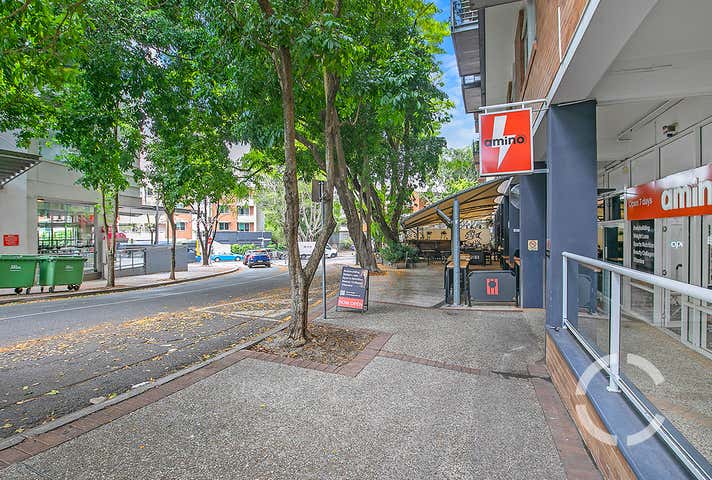 3/110 Macquarie Street Teneriffe QLD 4005 - Image 1