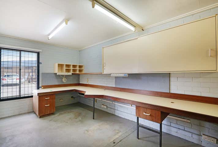 12/2-14 Sheffield Road Welshpool WA 6106 - Image 7