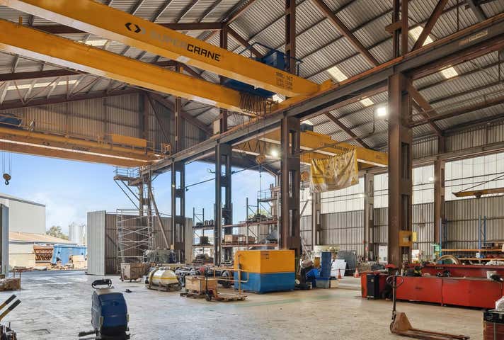 147 Barrington St Bibra Lake WA 6163 - Image 12