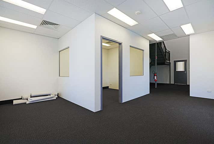 1/7 Mallaig Way Canning Vale WA 6155 - Image 5