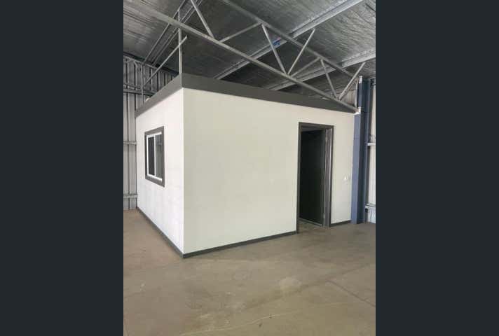 1/8 Premier Close Wodonga VIC 3690 - Image 5