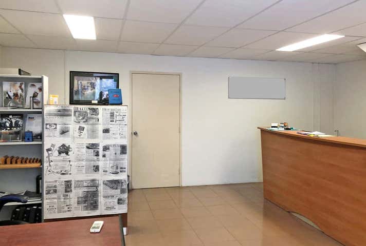 Unit 2, 50 Mordaunt Circuit Canning Vale WA 6155 - Image 3