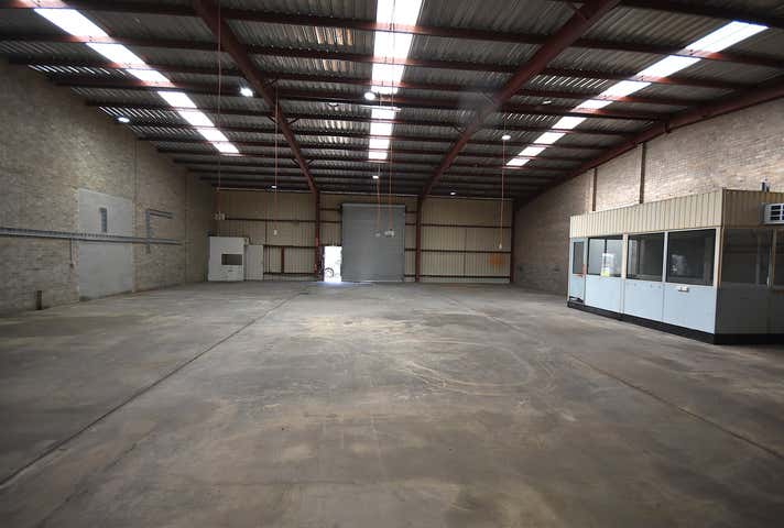 2/1 Osburn Street Wodonga VIC 3690 - Image 3