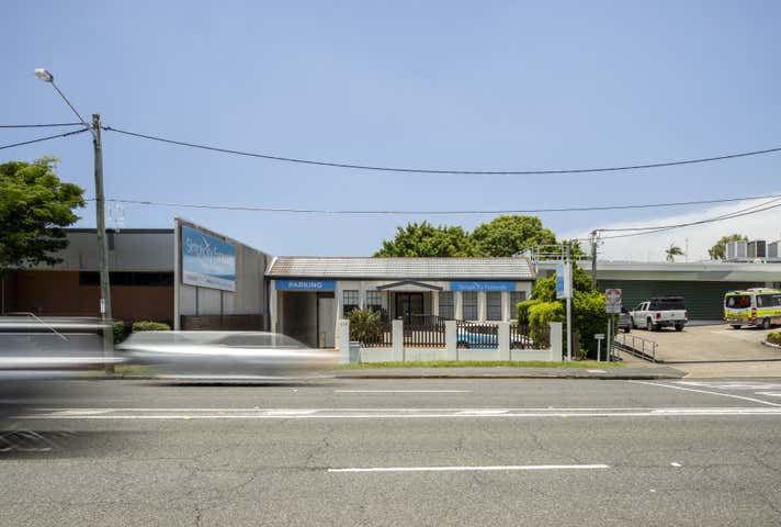 218 Logan Road Woolloongabba QLD 4102 - Image 9