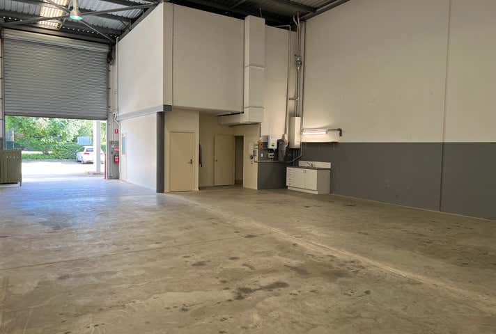 2/36 Curzon Street Tennyson QLD 4105 - Image 3