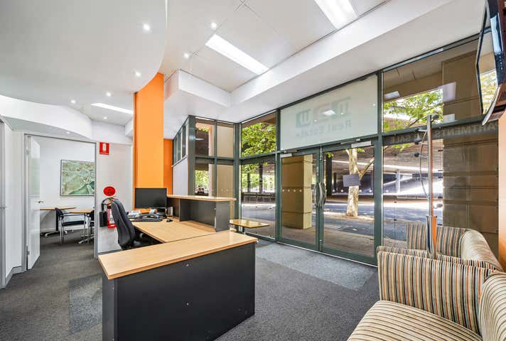 1/110 Mounts Bay Road Perth WA 6000 - Image 3
