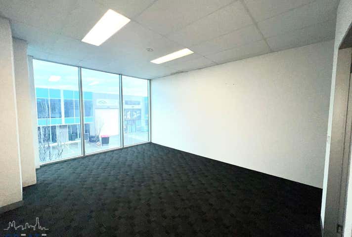 7/22 Makland Drive Derrimut VIC 3026 - Image 2