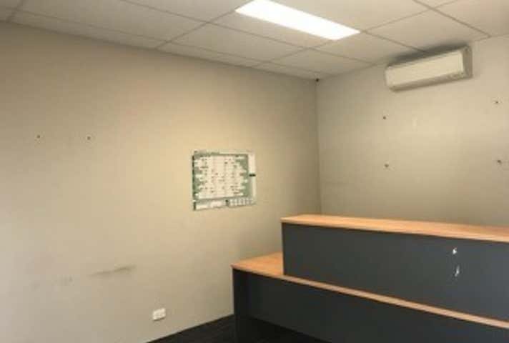 4/73 Discovery Drive Bibra Lake WA 6163 - Image 5