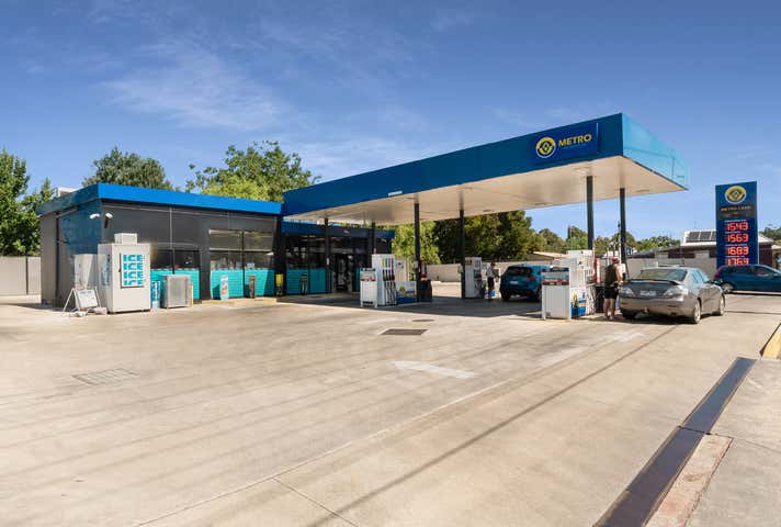 Metro Petroleum Fuel , 411 Main Road Golden Point VIC 3350 - Image 5