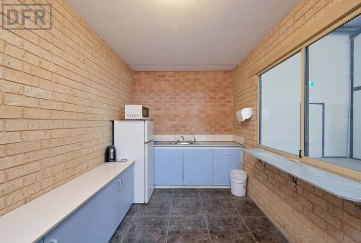 10/32 Beach Street Kwinana Beach WA 6167 - Image 13