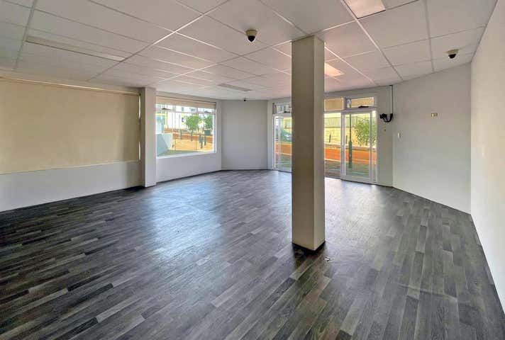 Unit 2, Unit 2, 253 Ocean Keys Boulevard Clarkson WA 6030 - Image 10