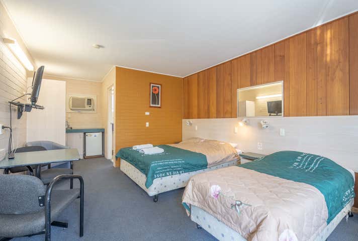 86 Warwick Road Ipswich QLD 4305 - Image 9
